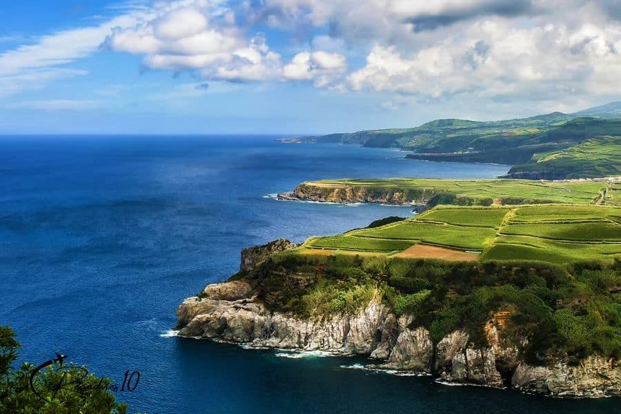 Flores is een van de kleinste en meest westelijke eilanden van de Azoren. Reisadvies 10
